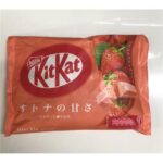 62179 4902201181235 kitkat wafer bar strawberry flavor 113g